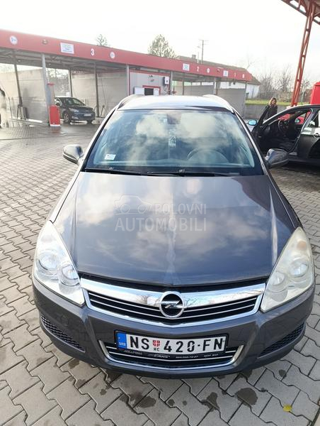 Opel Astra H 