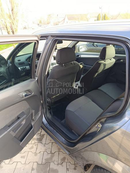 Opel Astra H 