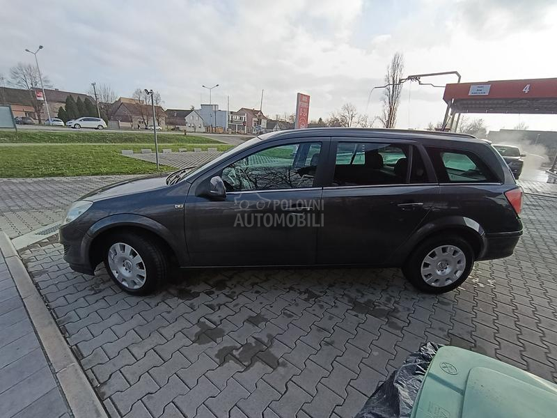 Opel Astra H 