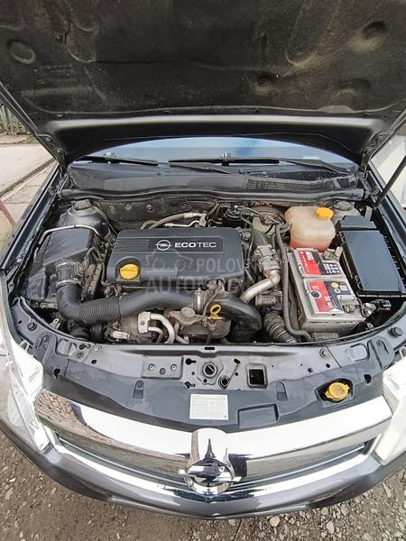Opel Astra H 