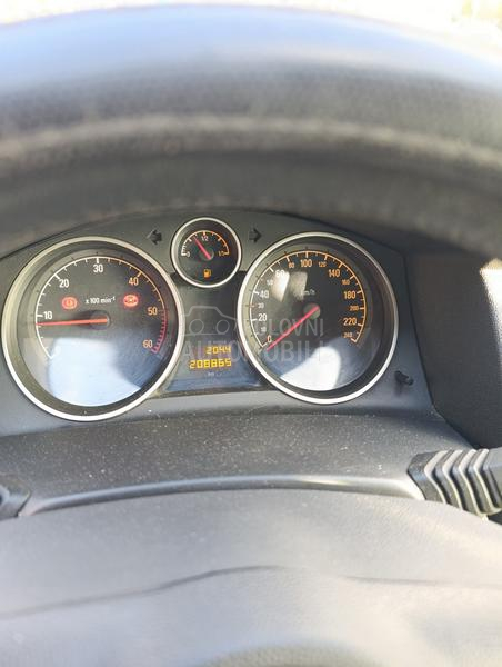 Opel Astra H 