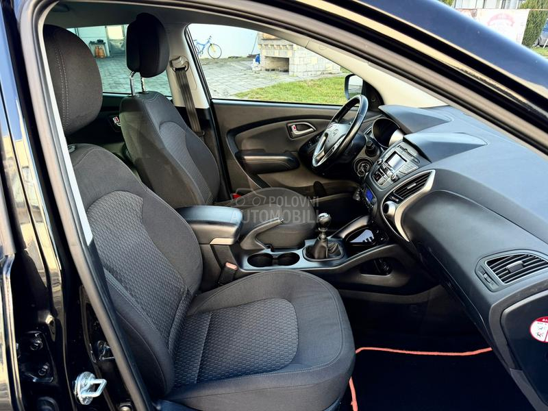 Hyundai ix35 2.0 CRDI /4x4/ CH