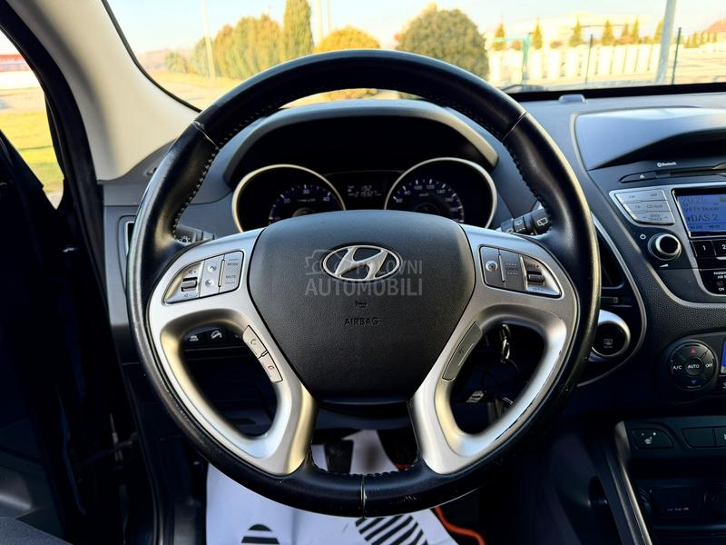 Hyundai ix35 2.0 CRDI /4x4/ CH