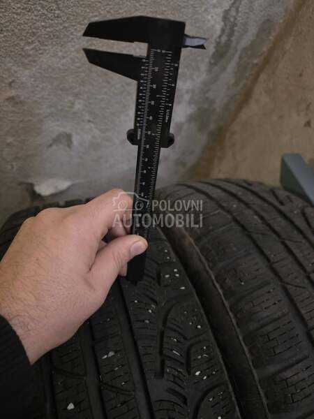 Pirelli 215/55 R17 Sve sezone