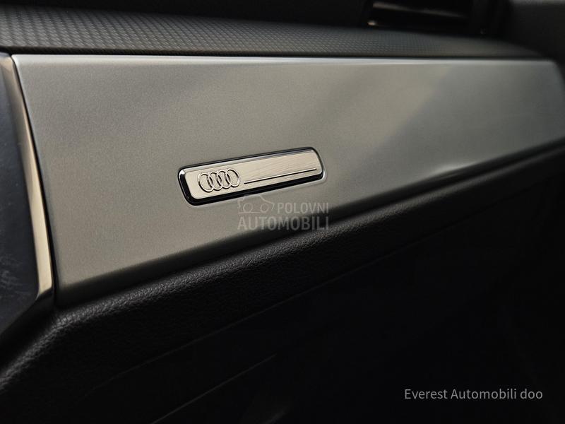 Audi Q3 2.0TDi/S LINE/SB