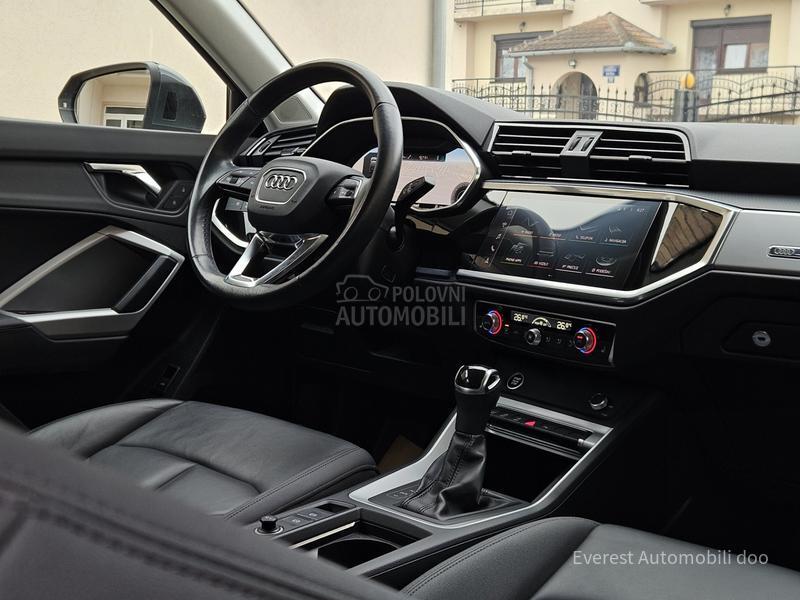 Audi Q3 2.0TDi/S LINE/SB