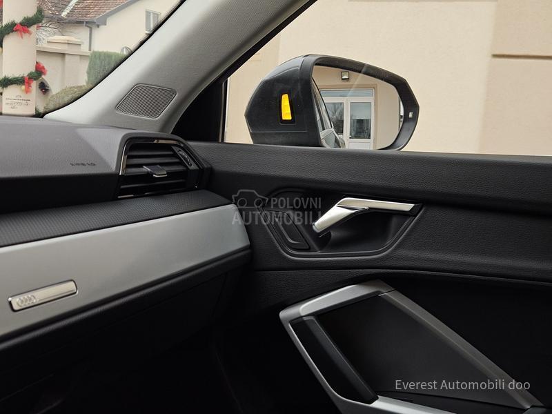 Audi Q3 2.0TDi/S LINE/SB