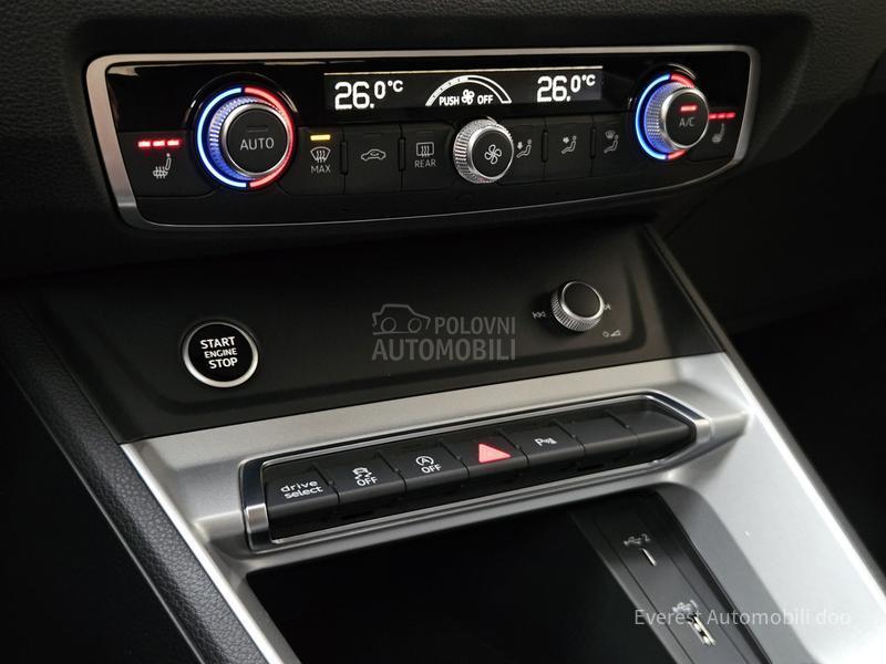 Audi Q3 2.0TDi/S LINE/SB