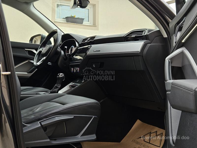 Audi Q3 2.0TDi/S LINE/SB