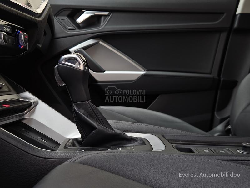 Audi Q3 2.0TDi/S LINE/SB