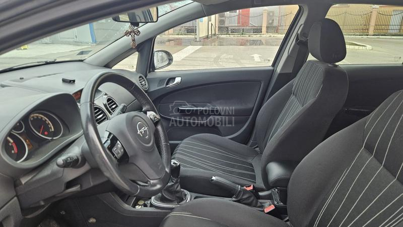 Opel Corsa D 1.3