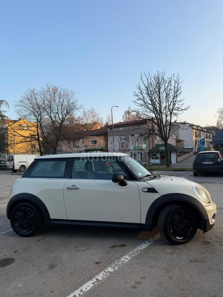 MINI One 
