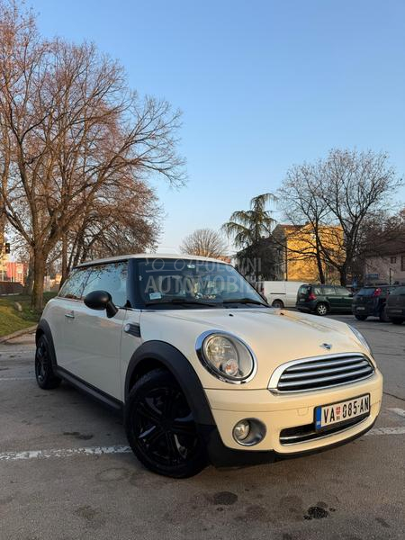 MINI One 