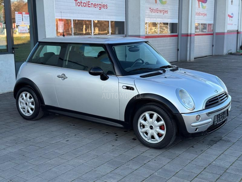 MINI One 1.4 D4D PANO