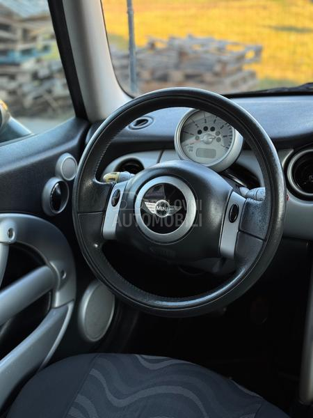 MINI One 1.4 D4D PANO
