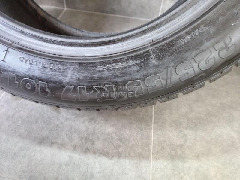 Taurus 225/55 R17 Zimska