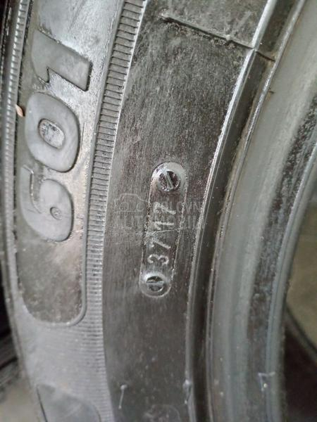 Taurus 225/55 R17 Zimska