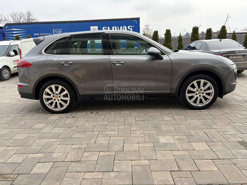 Porsche Cayenne 