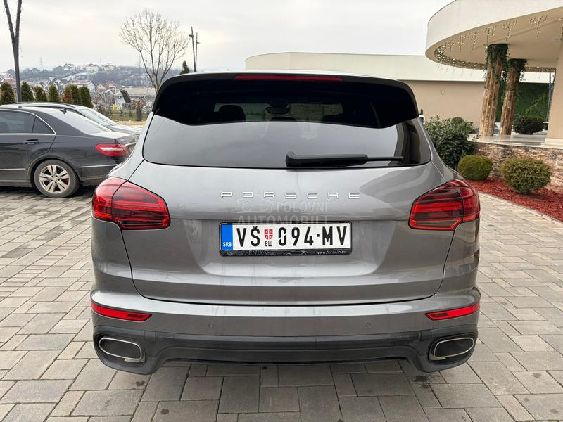 Porsche Cayenne 
