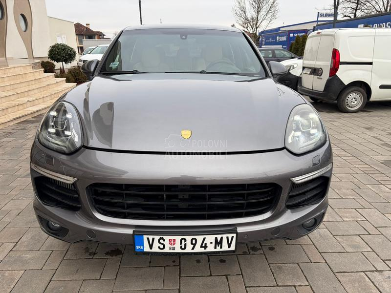 Porsche Cayenne 