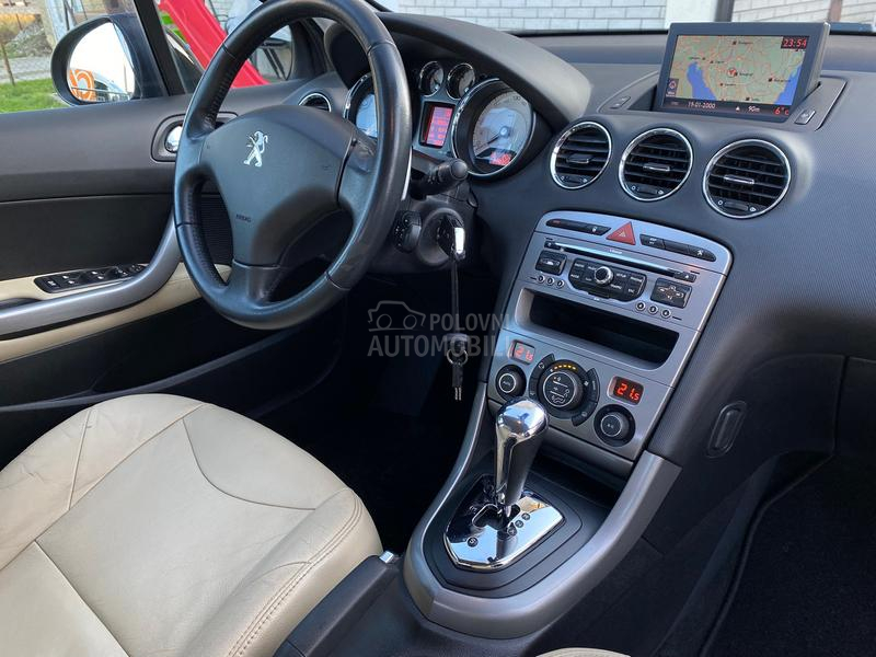 Peugeot 308 1.6 e-HDI/KOŽA/LED