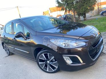 Peugeot 308 1.6 e-HDI/KOŽA/LED