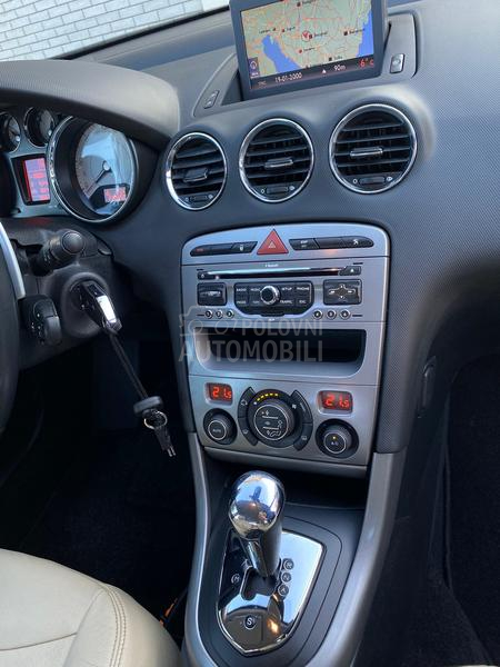 Peugeot 308 1.6 e-HDI/KOŽA/LED