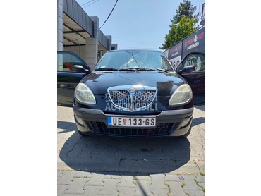 Lancia Ypsilon 
