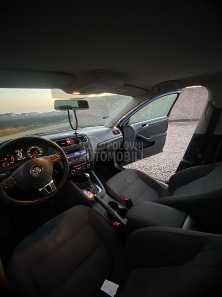 Volkswagen Jetta 