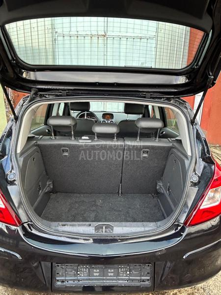 Opel Corsa D 1.4i