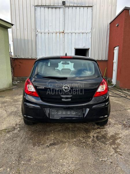 Opel Corsa D 1.4i