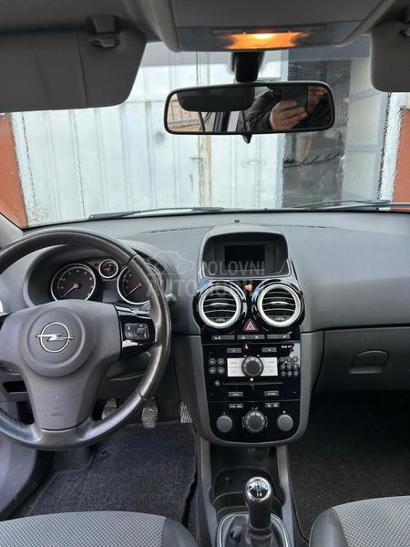 Opel Corsa D 1.4i