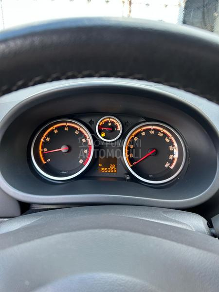 Opel Corsa D 1.4i