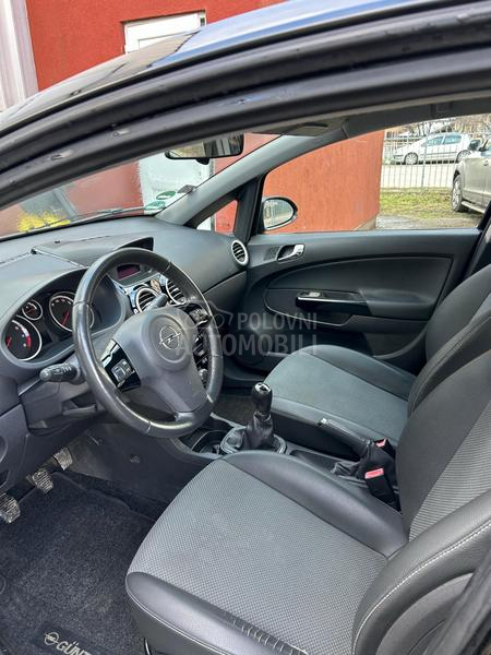 Opel Corsa D 1.4i