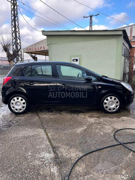 Opel Corsa D 1.4i