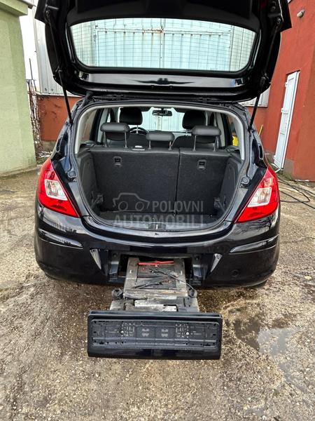 Opel Corsa D 1.4i