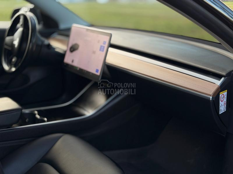 Tesla Model 3 E K S T R A