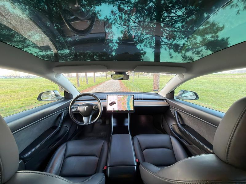 Tesla Model 3 E K S T R A