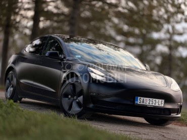 Tesla Model 3 E K S T R A
