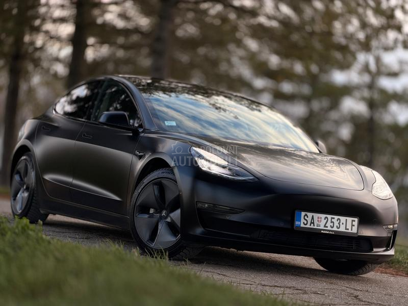 Tesla Model 3 E K S T R A