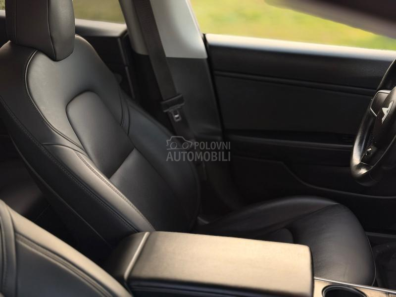 Tesla Model 3 E K S T R A