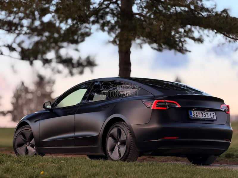 Tesla Model 3 E K S T R A