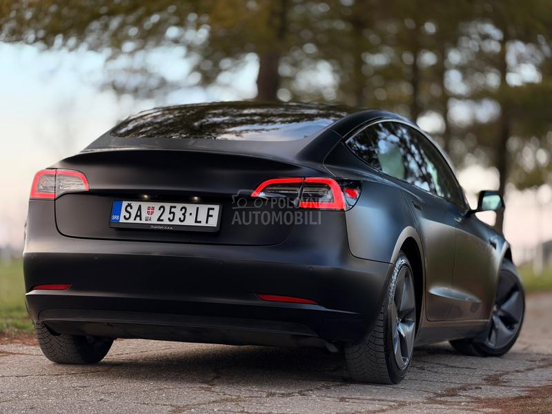 Tesla Model 3 E K S T R A