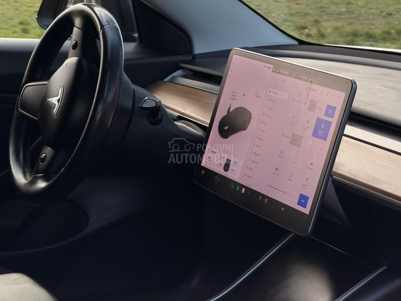 Tesla Model 3 E K S T R A
