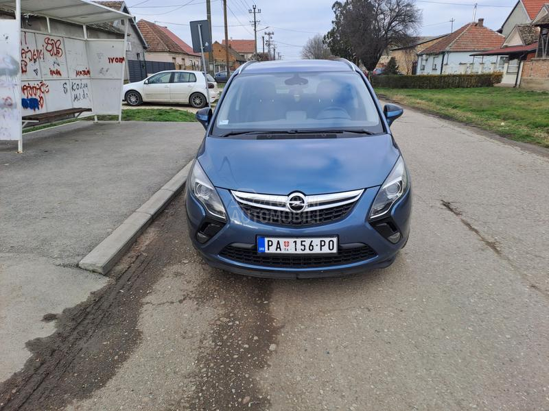 Opel Zafira 
