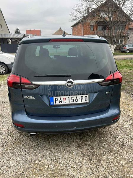 Opel Zafira 