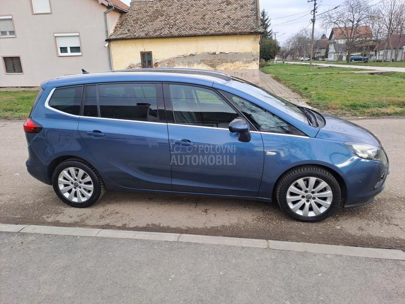Opel Zafira 