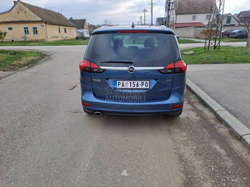 Opel Zafira 