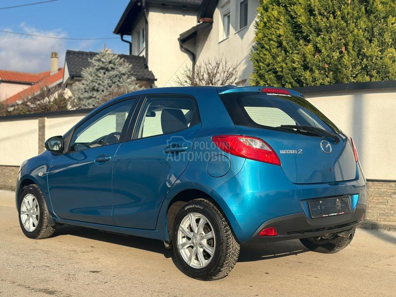 Mazda 2 1.3i Exclusive  CH