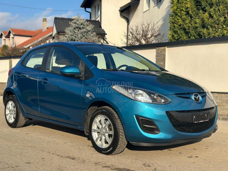 Mazda 2 1.3i Exclusive  CH